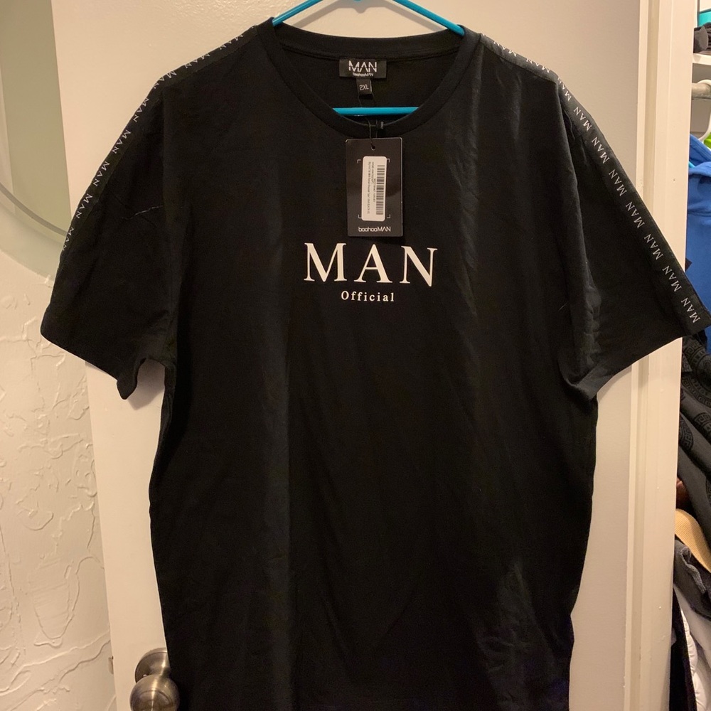 boohooMAN T-Shirt